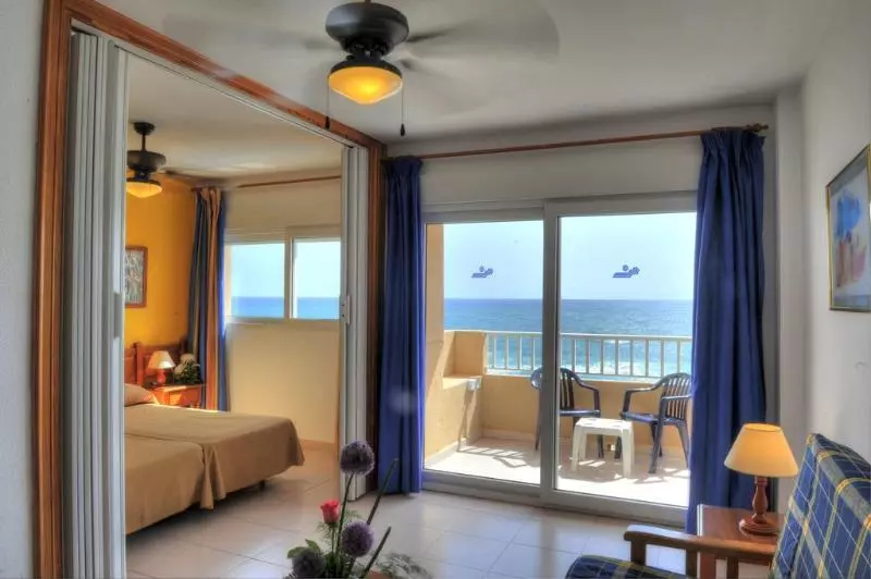 Apartamentos La Mirage