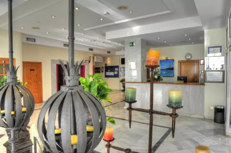 Apartamentos La Mirage