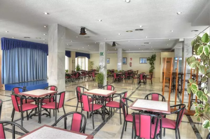 Apartamentos La Mirage