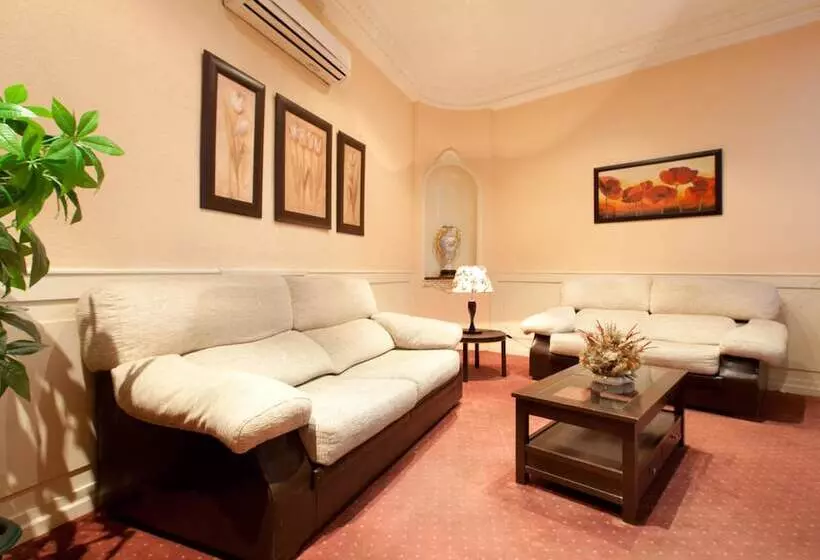 Hostal Condestable