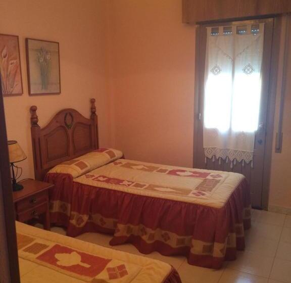 בית מלון כפרי Hostal Mónica