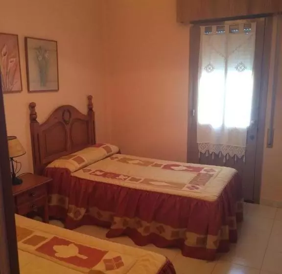 ホテル Hostal Mónica