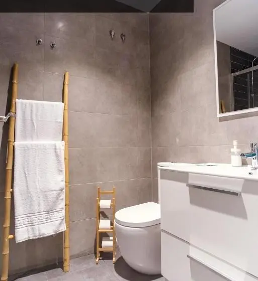 هتل Marina Rooms