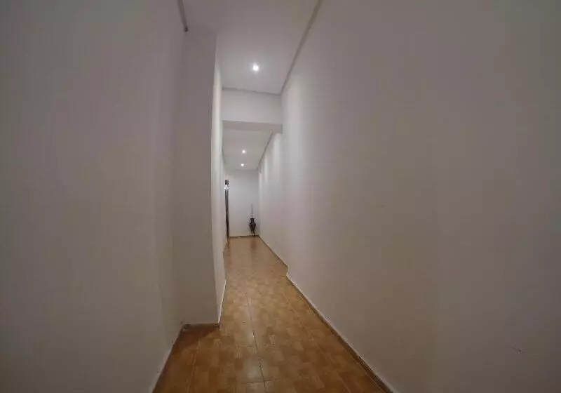 هتل Hostal Los Perales