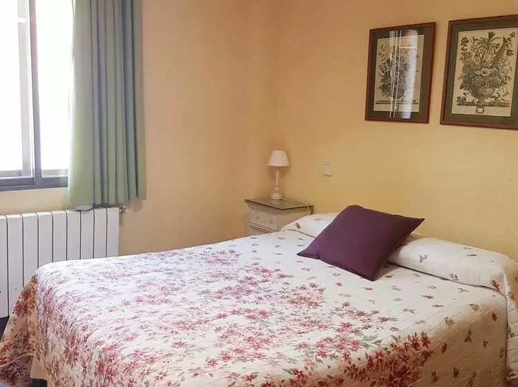 هتل Hostal Puerta Bonita Vista Alegre