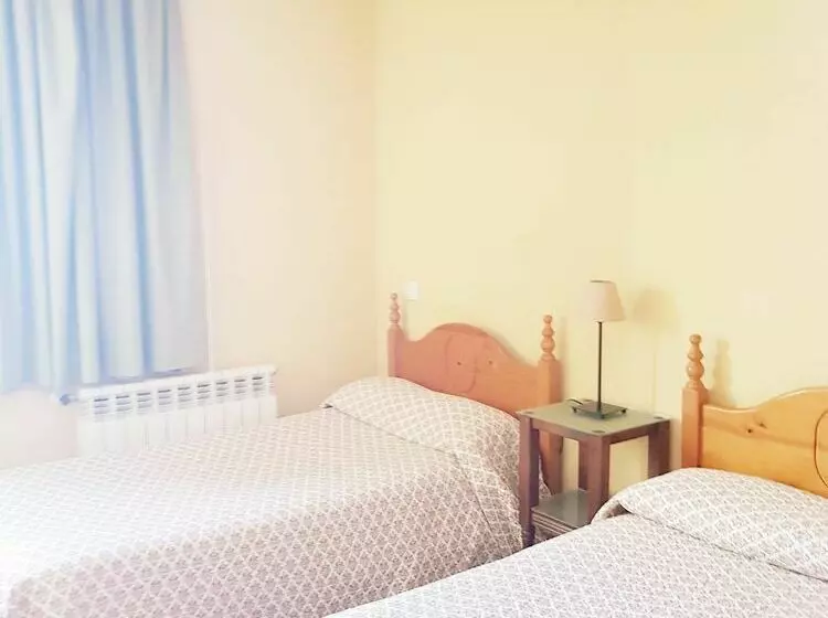 هتل Hostal Puerta Bonita Vista Alegre