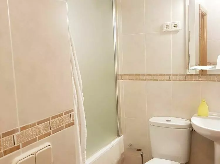 هتل Hostal Puerta Bonita Vista Alegre