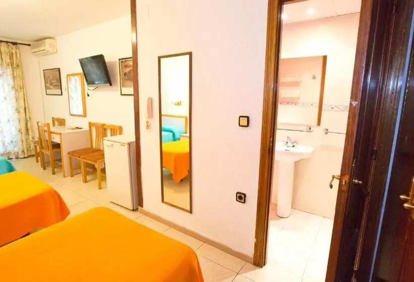 فندق فئة نجمة واحدة Lizana 2