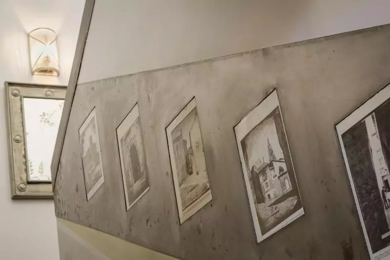 مسافرخانه Yit Puerta Bisagra