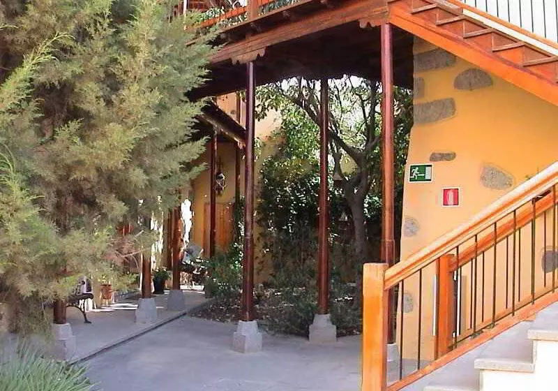 فندق ريفى Rural Casa De Los Camellos