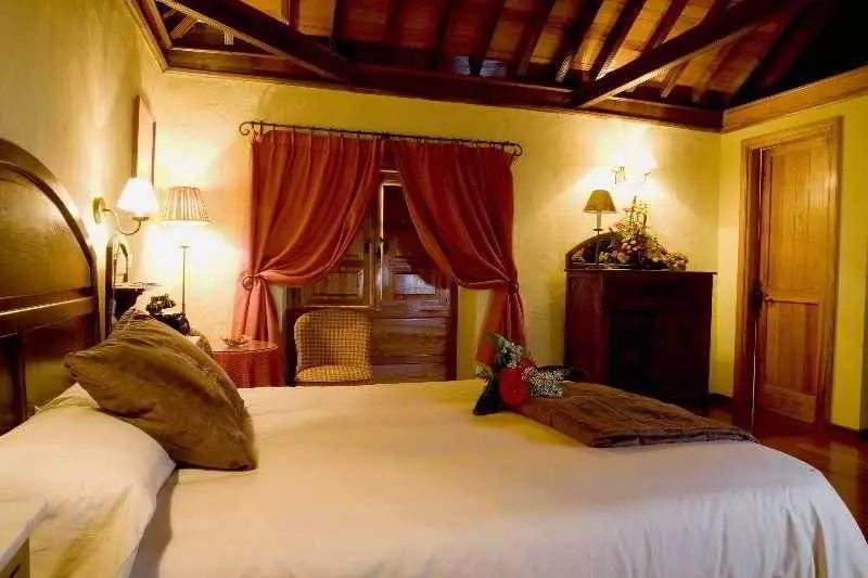 فندق ريفى Rural Casa De Los Camellos