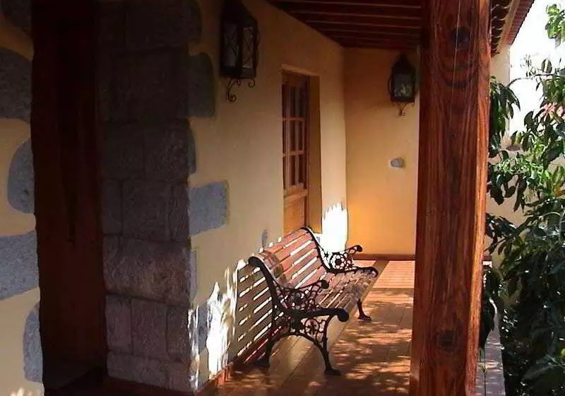 فندق ريفى Rural Casa De Los Camellos