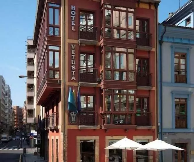 Отель Vetusta