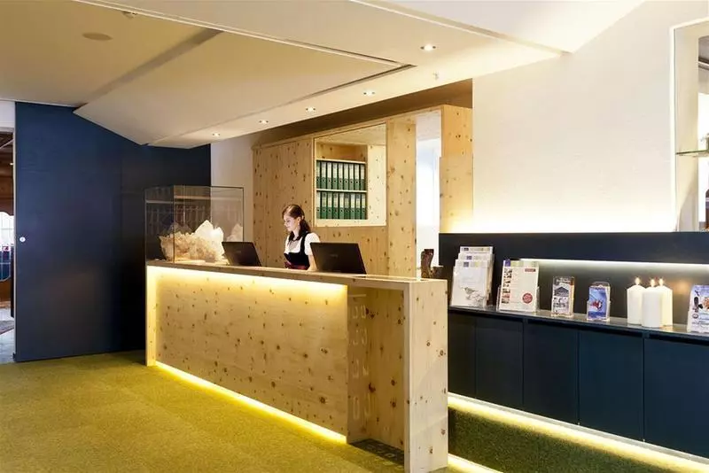 Gardenhotel Crystal   4 Sterne Superior