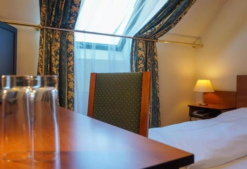 호텔 Deutschmeister