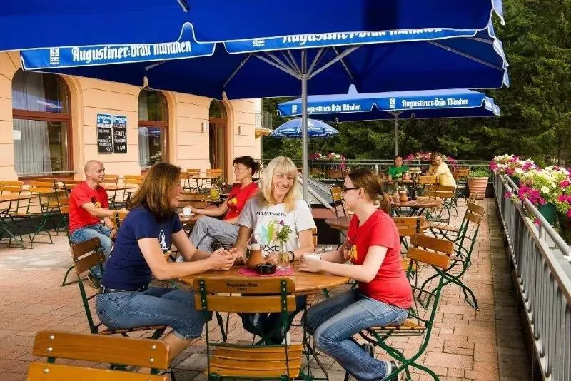 Euro Youth Hotel & Krone