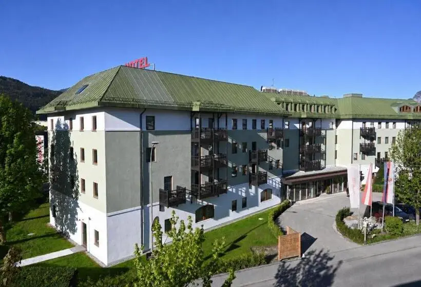 هتل Holiday Inn Innsbruck by IHG