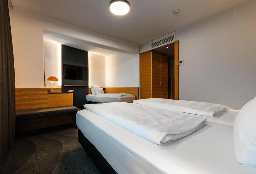 هتل Holiday Inn Innsbruck by IHG