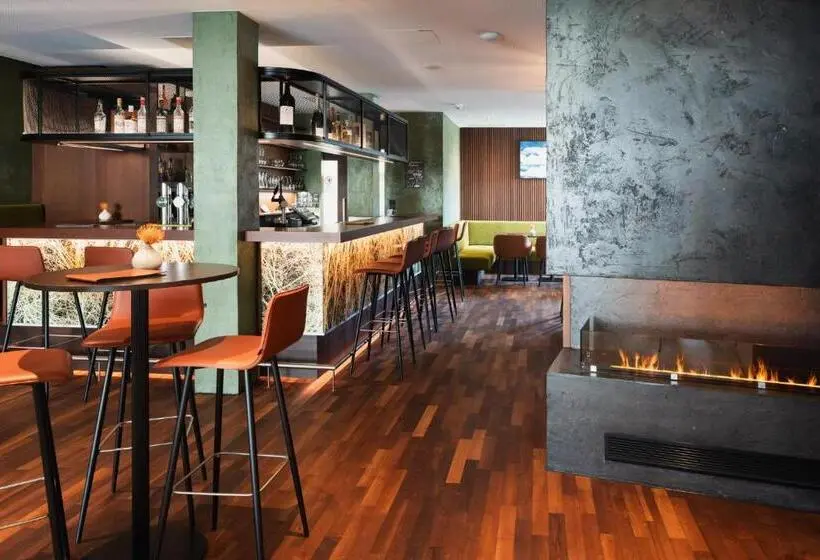 هتل Holiday Inn Innsbruck by IHG