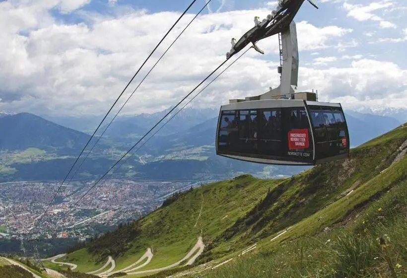 هتل Holiday Inn Innsbruck by IHG