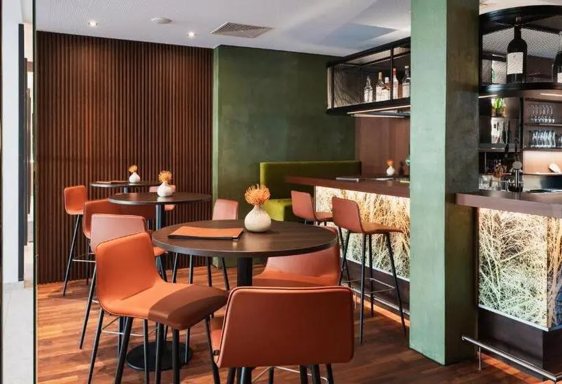 هتل Holiday Inn Innsbruck by IHG
