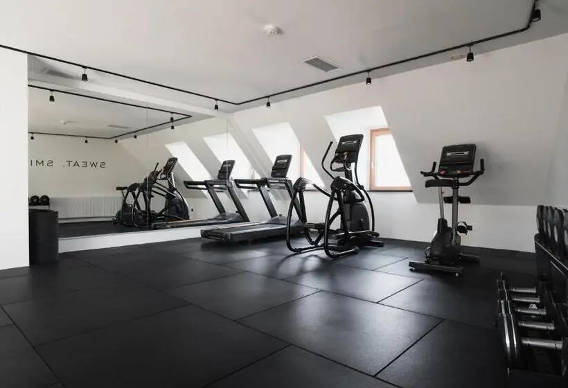 هتل Holiday Inn Innsbruck by IHG