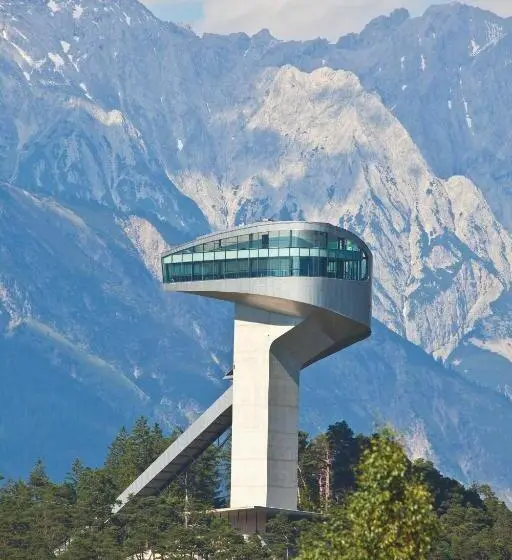 هتل Holiday Inn Innsbruck by IHG