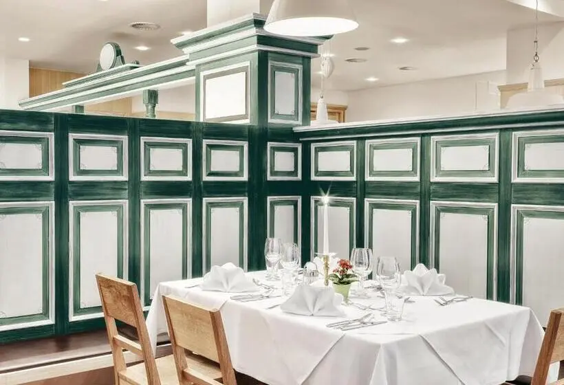 هتل Holiday Inn Innsbruck by IHG