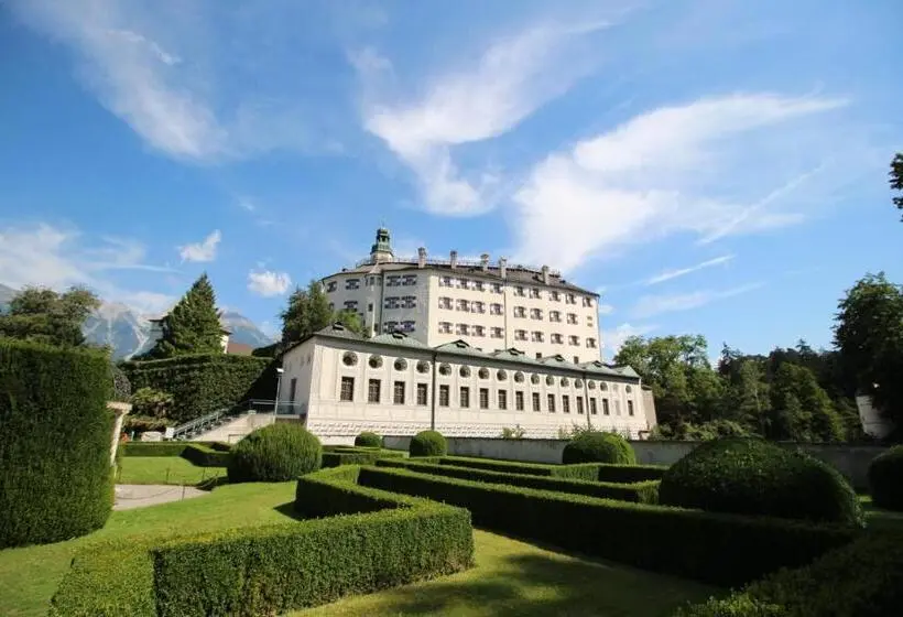 هتل Holiday Inn Innsbruck by IHG