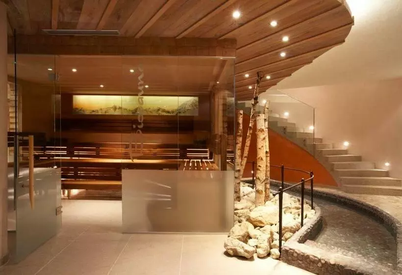 Отель Lumberger Hof