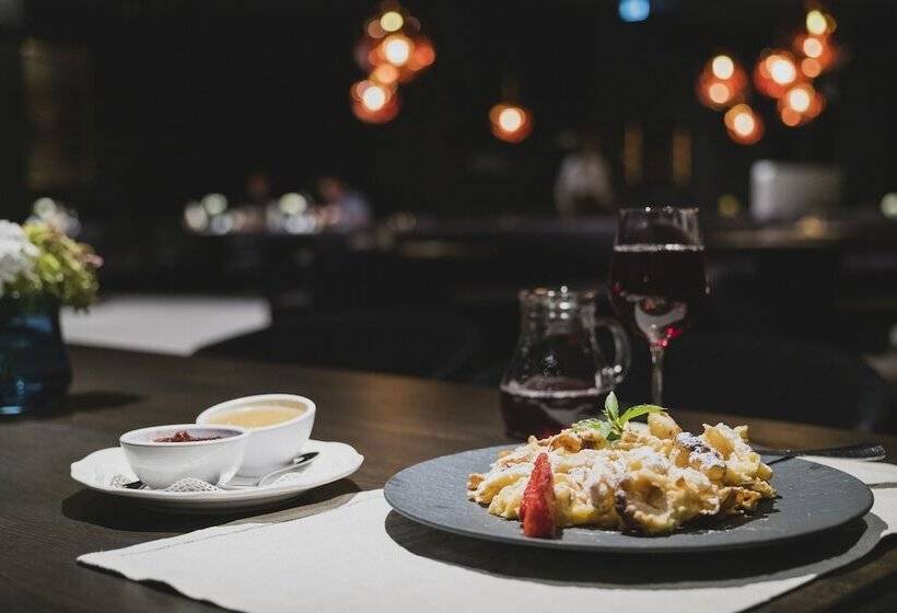 فندق Neuhaus Zillertal Resort