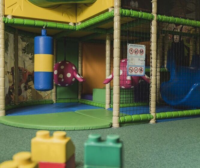 فندق Neuhaus Zillertal Resort