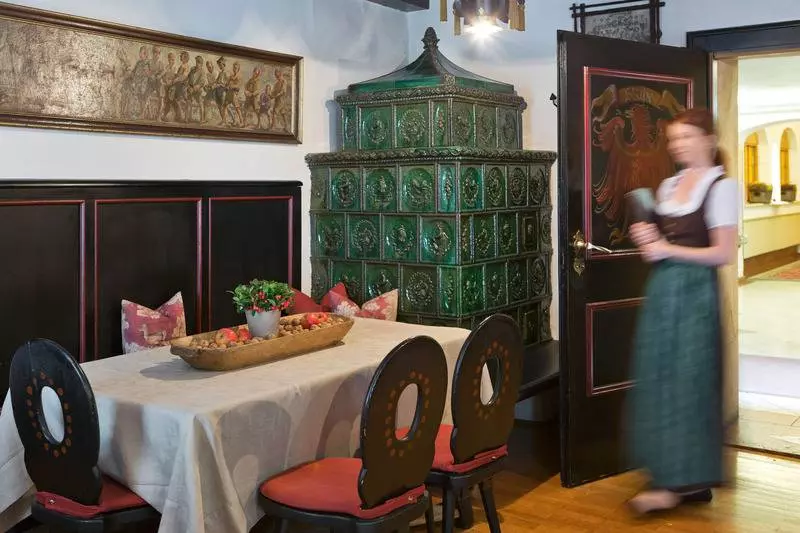 Отель Neuhaus Zillertal Resort