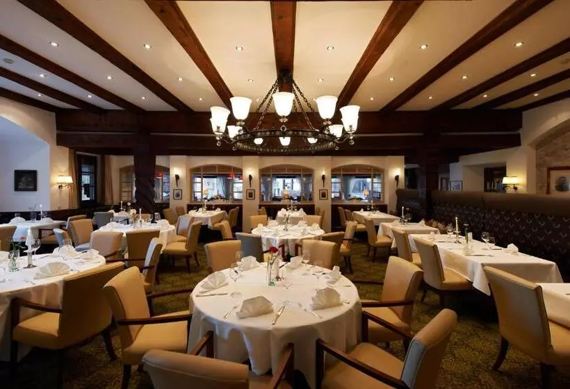 Отель Schwarzer Adler   Sport & Spa