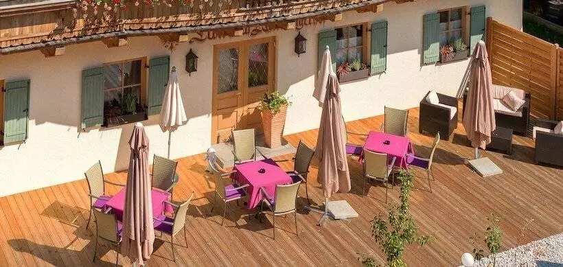 Отель Waidringer Hof 4 Sterne Superior