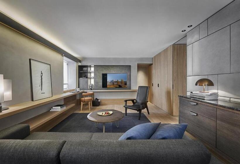 هتل Weisses Roessl