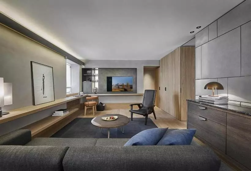 هتل Weisses Roessl