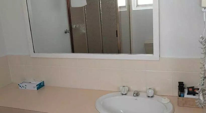 Motel Commodore Motor Inn