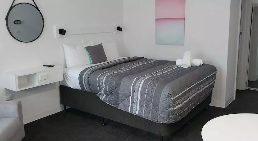 Motel Commodore Motor Inn