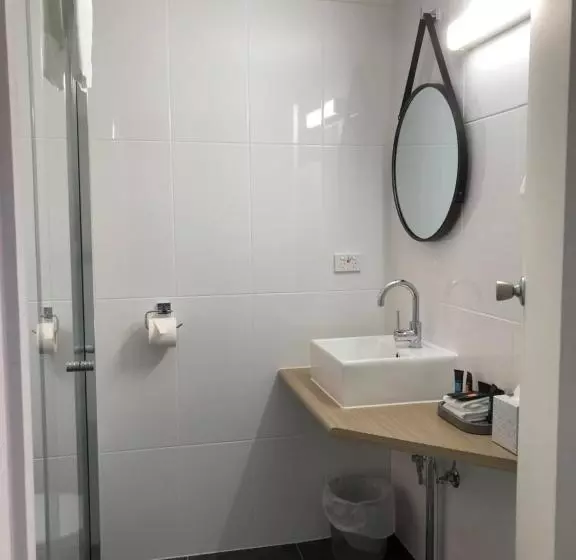 Motel Commodore Motor Inn