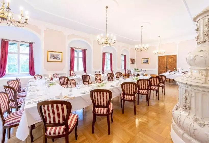 Schlosshotel Rosenau Superior