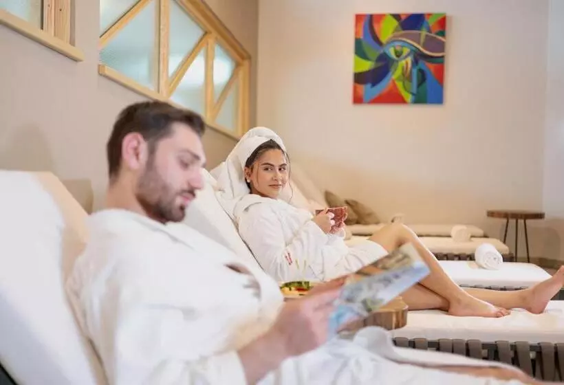 Wellness  Und Familienhotel Egger