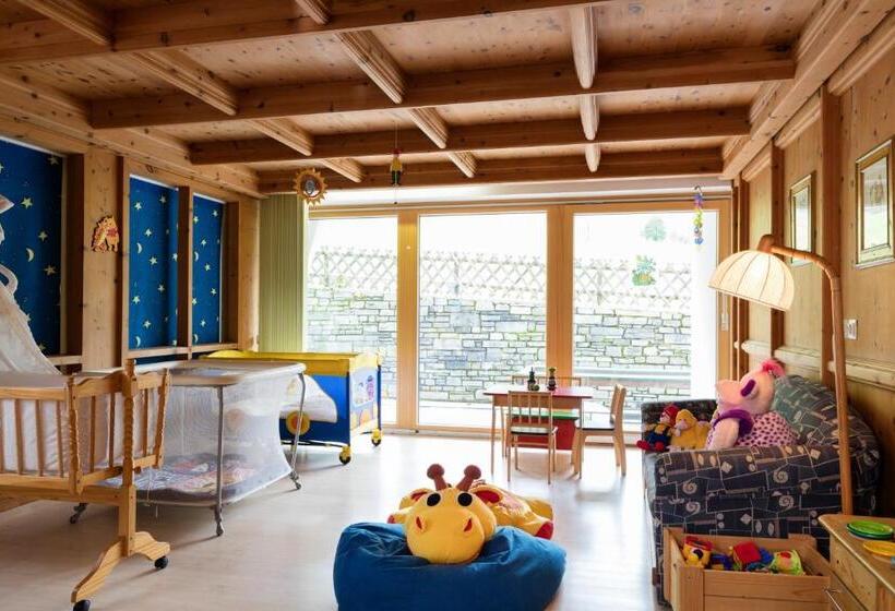 Wellness Und Familienhotel Egger