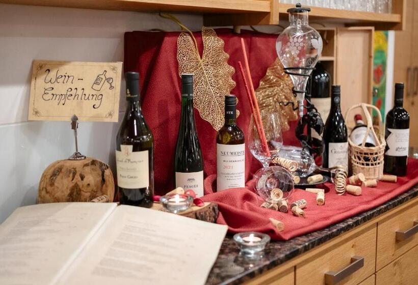 Wellness Und Familienhotel Egger