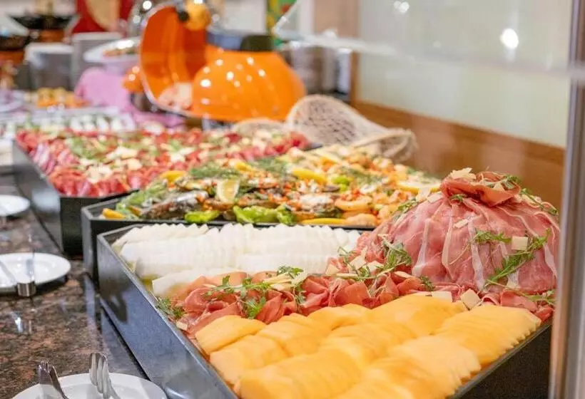 Wellness  Und Familienhotel Egger