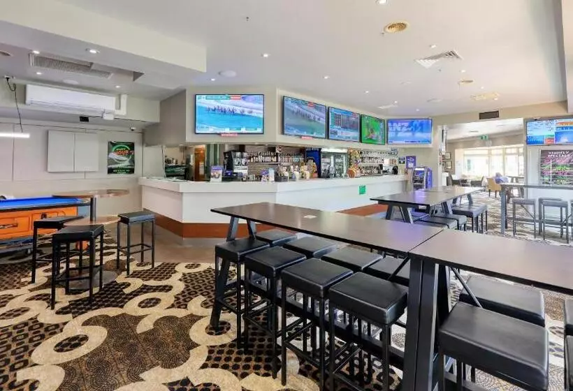 Coachman Hotel Motel