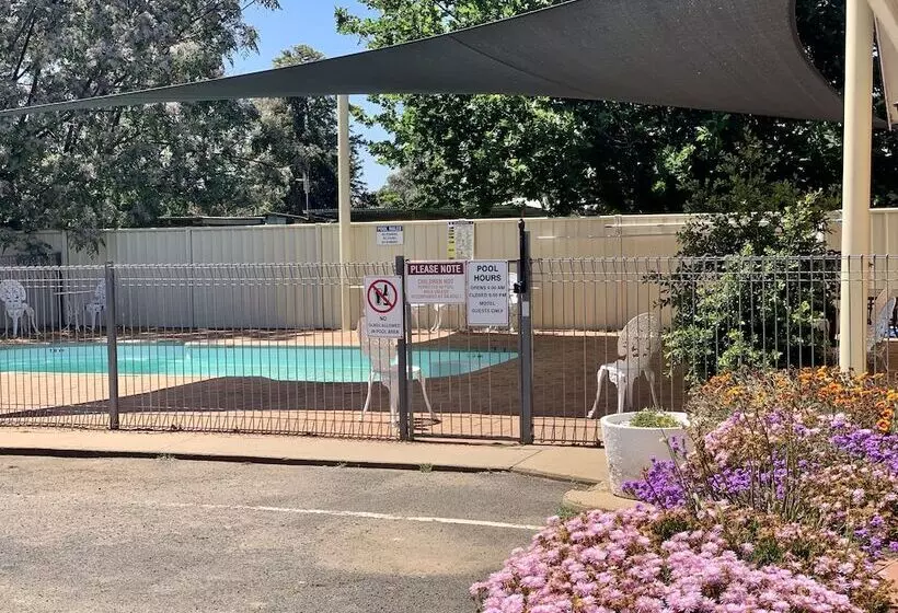 Gilgandra Motel