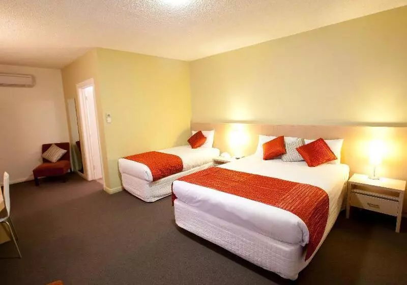 酒店 Adelaide Road Motor Lodge