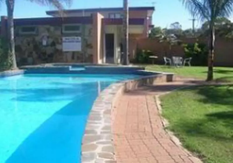 酒店 Adelaide Road Motor Lodge