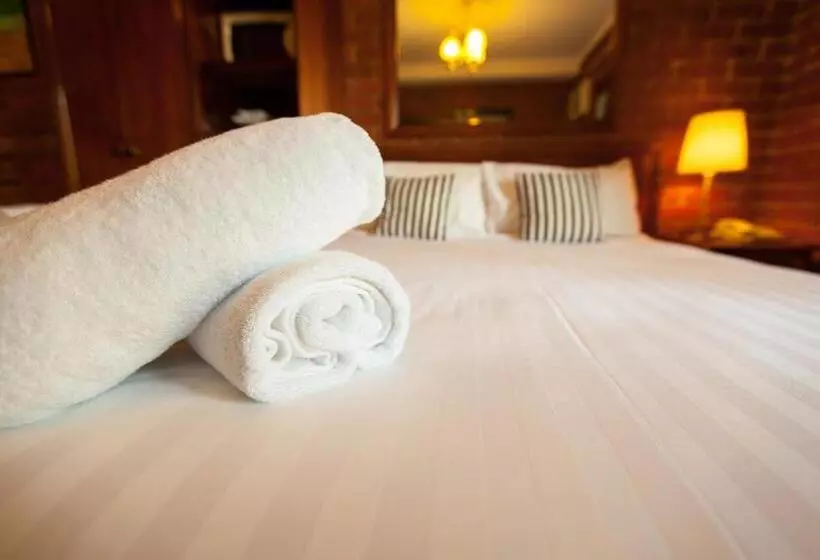 בית מלון כפרי Armour Motor Inn